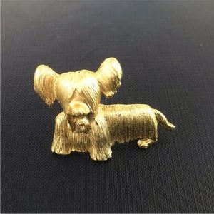 Yorkie Pin ⭐️5/$25⭐️